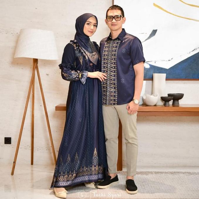 READY SARIMBIT RAYA NUSANTARA BY TACHI SYARI - Navy Blue
