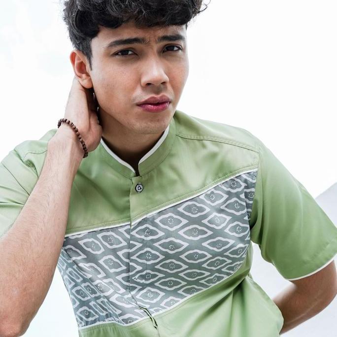 baju koko busana muslim pria al achwan hijau sage batik