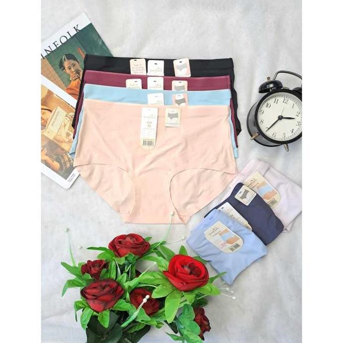 Celana Dalam Wanita YOUNG HEARTS 0425 - Size M L