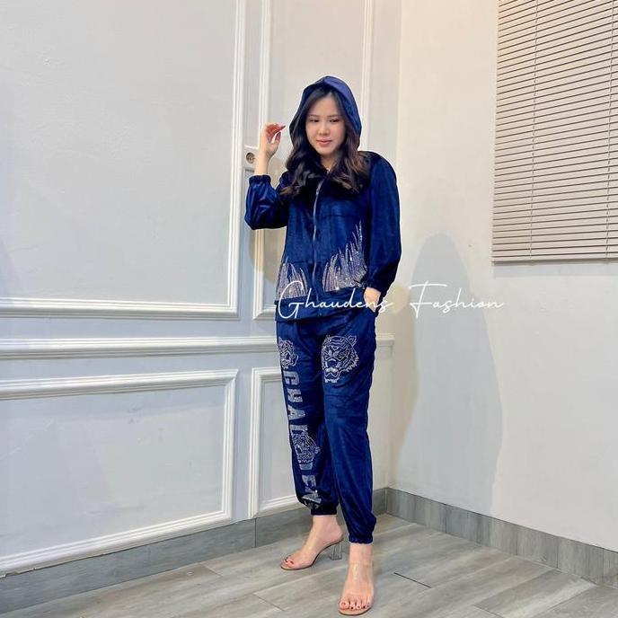 Ginfinik- Ghaudens - Setelan Tiger Kenzi Hoodie Velvet / Setelan Bludru Wanita - 1115-1