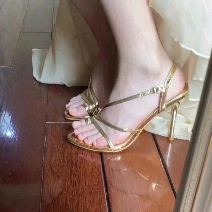 rmp high heels Wanita hak lancip 12cm cantik elegan gold sol Karet LM