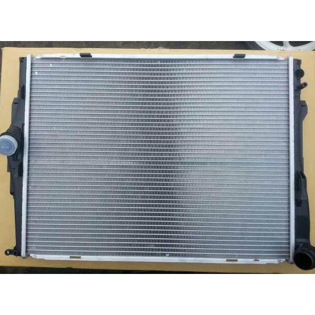 QUANZAX RADIATOR BMW E90 320i NRF