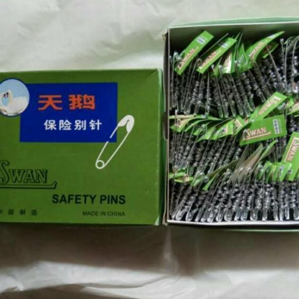 Peniti Swan L peniti baju cemiti satu pack.