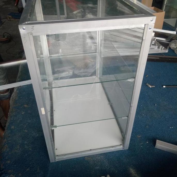 Grosir Etalase Aluminium Kaca Makanan Multifungsi Murah Mantap Serbaguna