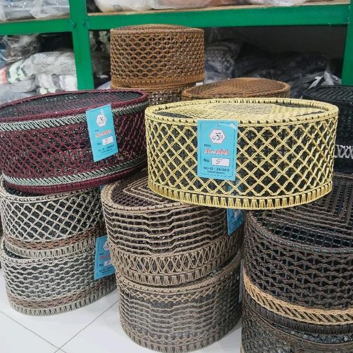 Grosir Songkok Rajut Tinggi 9 cm ISI 10 PCS Kopiah Peci Muslim Nyaman Dipakai Tidak Panas Di Kepala 