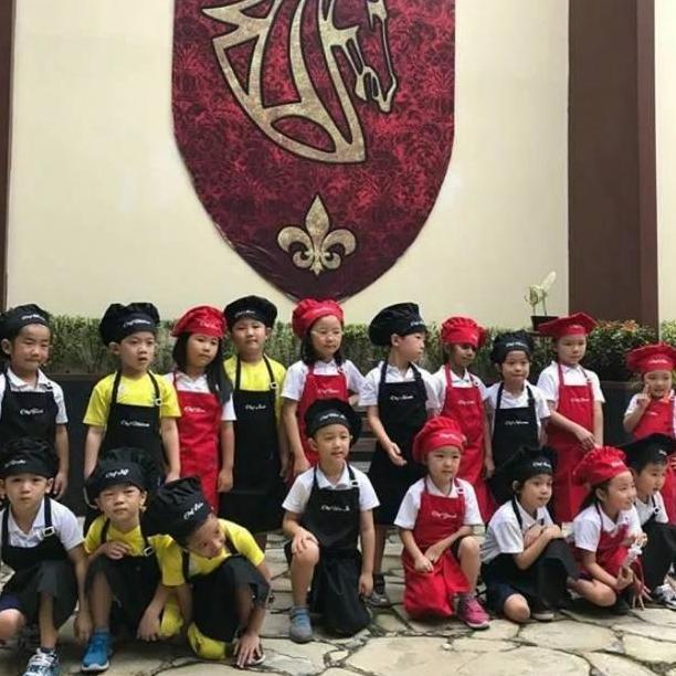Celemek Apron Anak, Celemek Bordir Nama Logo,celemek anak SD dan TK,celemek anak anak