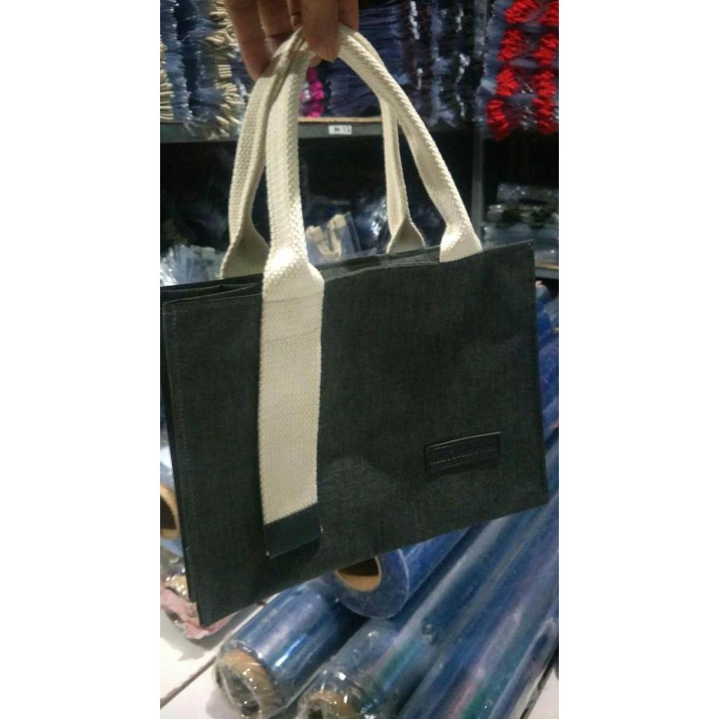 GOODIE BAG NATAL _ TAS PARCEL NATAL _ TAS TENTENG