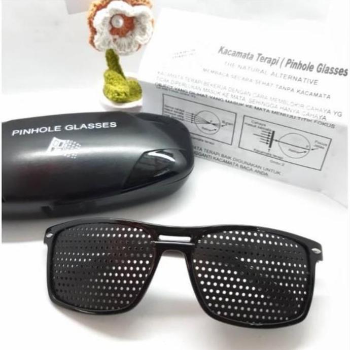 Medclean- Kacamata Terapi Pinhole Glasses Penyembuh Mata Minus Kacamata Minus Eyewear Hitam