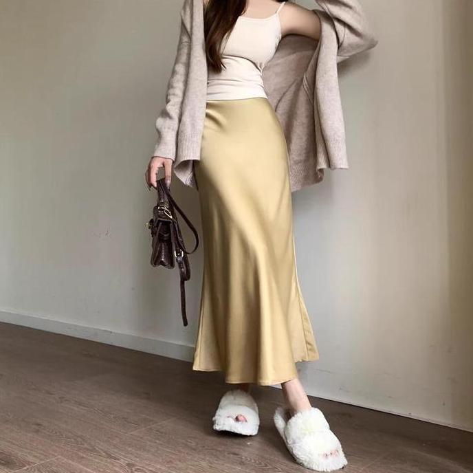 #LOVELIA Rok Fishtail Satin Asam Asetat Retro Perancis Gaun A-word Pinggul Kualitas Tinggi Bagian Ba