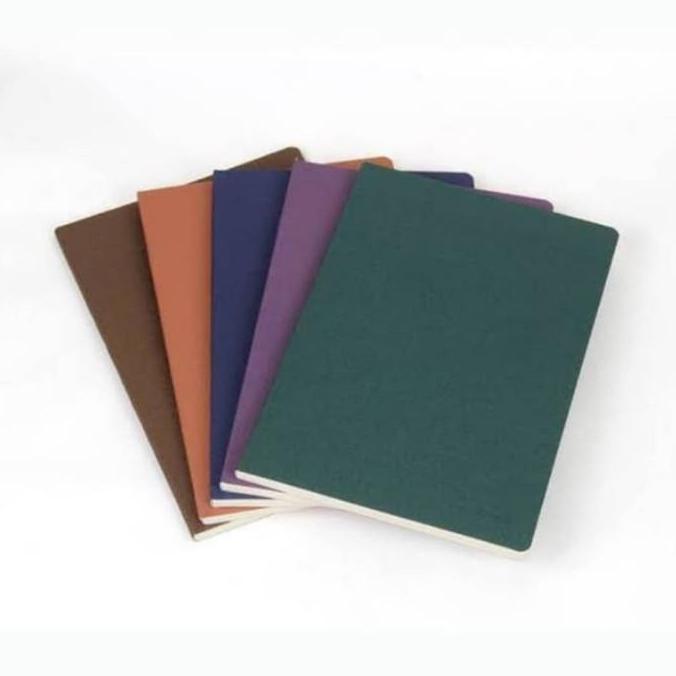 Front Notebook Ukuran A5 Seri D13 / Isi 68 L