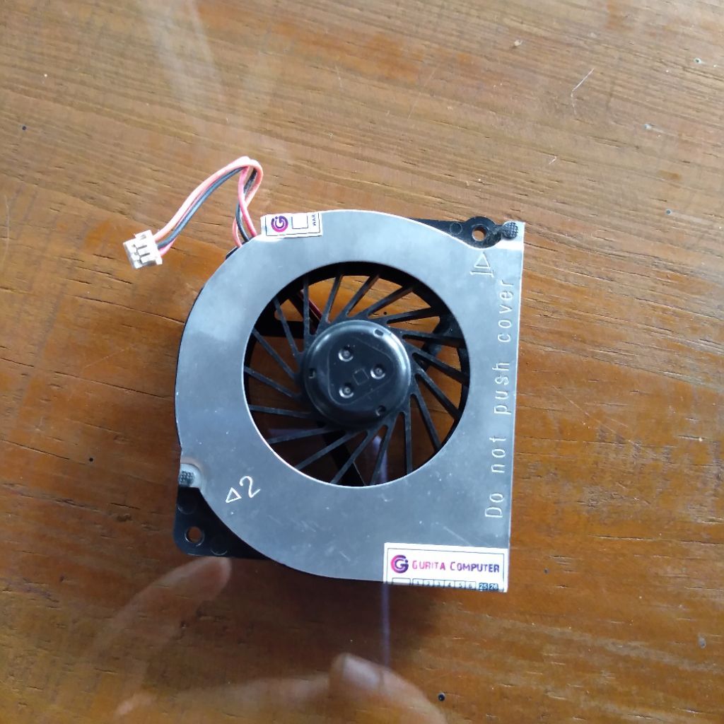 fan laptop Fujitsu e736