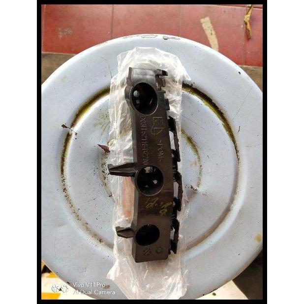 TERLARIS BRACKET BEMPER DEPAN MYVI SIRION 52116-BZ200 ORI 1BUAH 