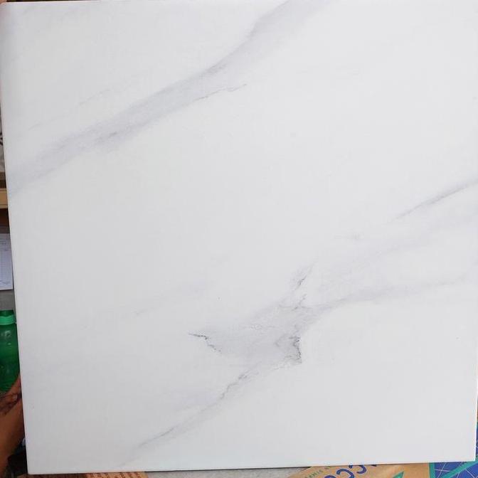 KERAMIK 50X50 CARARA MATT WARNA PUTIH