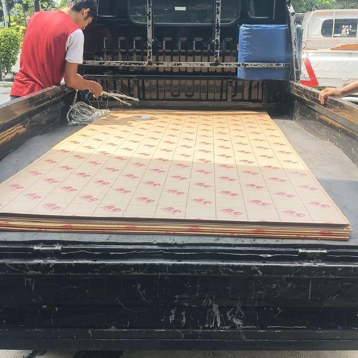 akrilik potongan bahan 5mm susu 122x140 Margacipta