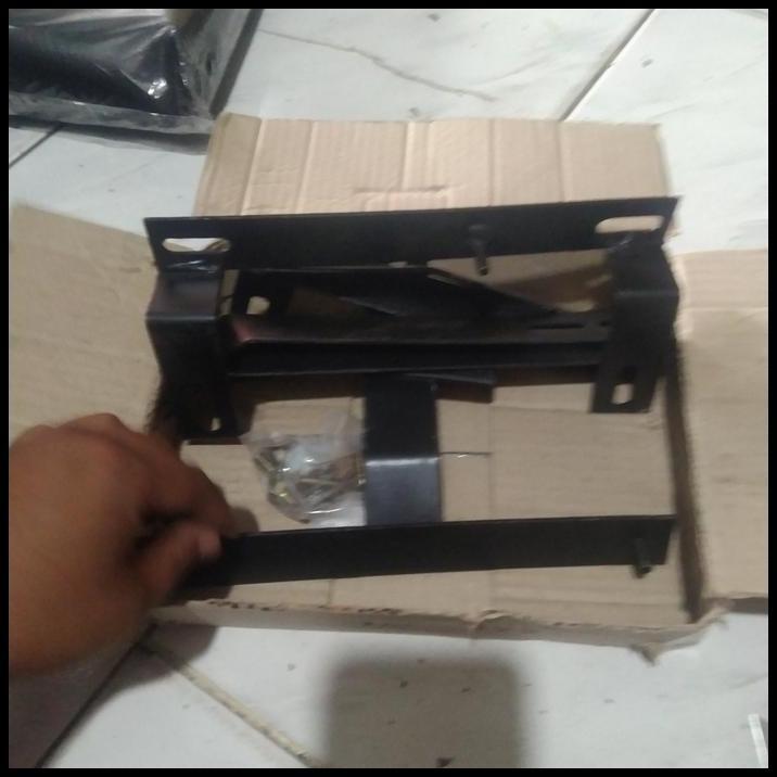 GRATIS ONGKIR BRACKET TANDUK DEPAN MOBIL AVANZA /  XENIA LAMA 2004 - 2011 MODEL A MEREK ISOKA 
