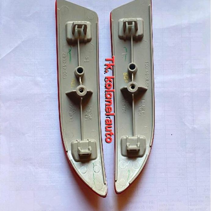 REFLEKTOR MATA KUCING BEMPER BELAKANG AVANZA ALL NEW AVANZA XENIA 2012 - 2020 RUSH TERIOS 2005 -2010