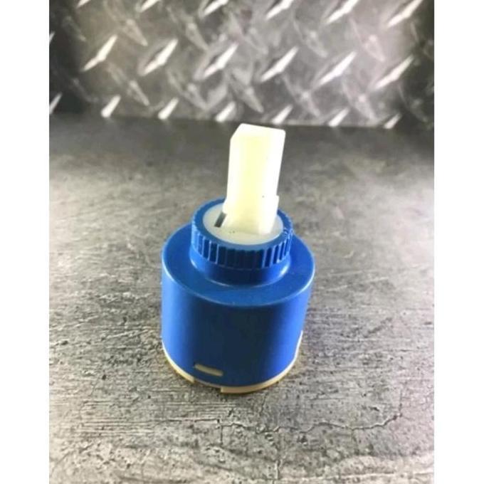 Teruss- Jantung Kran Air Panas Dingin Sparepart Kran Bathub