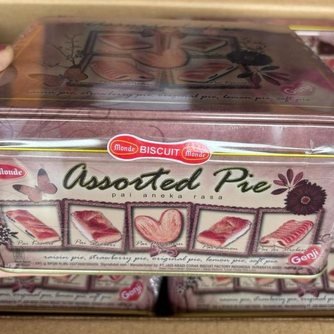 Agen distributor makanan ringan hampers lebaran cemilan snack biskuit monde kaleng kotak assorted pi