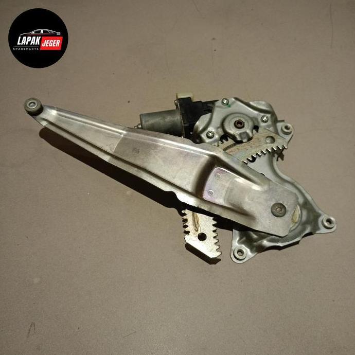 Dinamo Regulator Kaca Pintu Belakang Kiri Calya Sigra Original Bekas