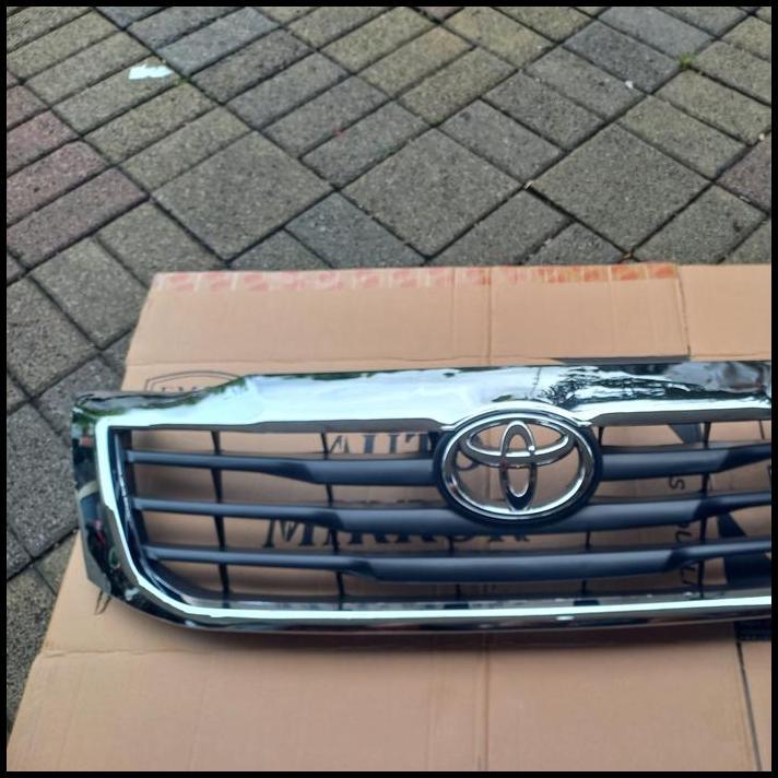 GRATIS ONGKIR GRILLE DEPAN HILUX VIGO 2012-2014 (CHROME-HITAM) CAR 