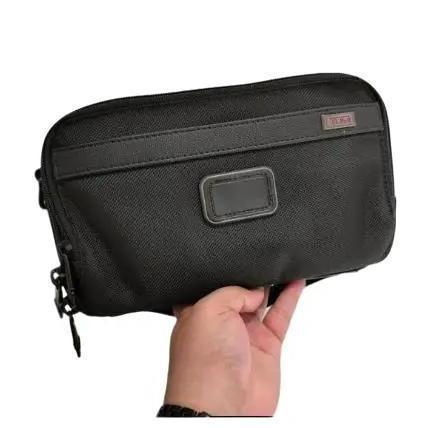 TUMI Alpha 3 Clutch - Clutch Pria - Black