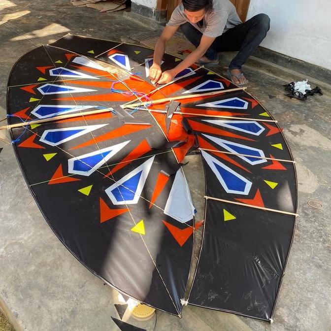 Layangan Pegon Motif Arsir 2.5m Bambu