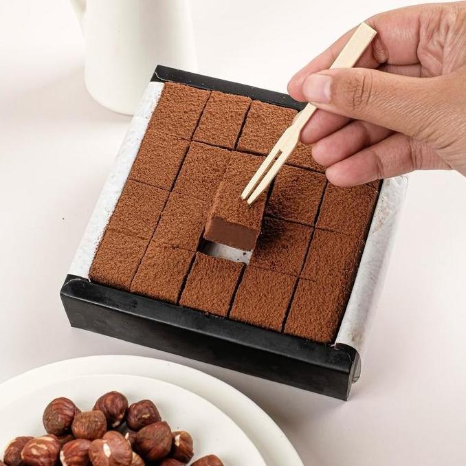 Falala Hazelnut Chocolate Small (Japanese Nama Chocolate Premium)