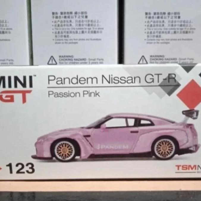 Mini GT 123 pandem Nissan GTR R35 Pink