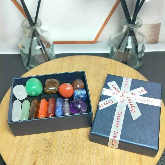 Natural 7 Chakra Small DT Pointer with Tumble Set Box