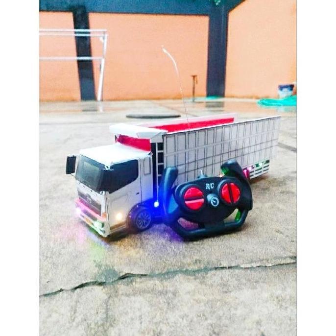 Miniatur truk tronton Hino 500 remote control Mainan anak-anak variasi lampu warna-warni full