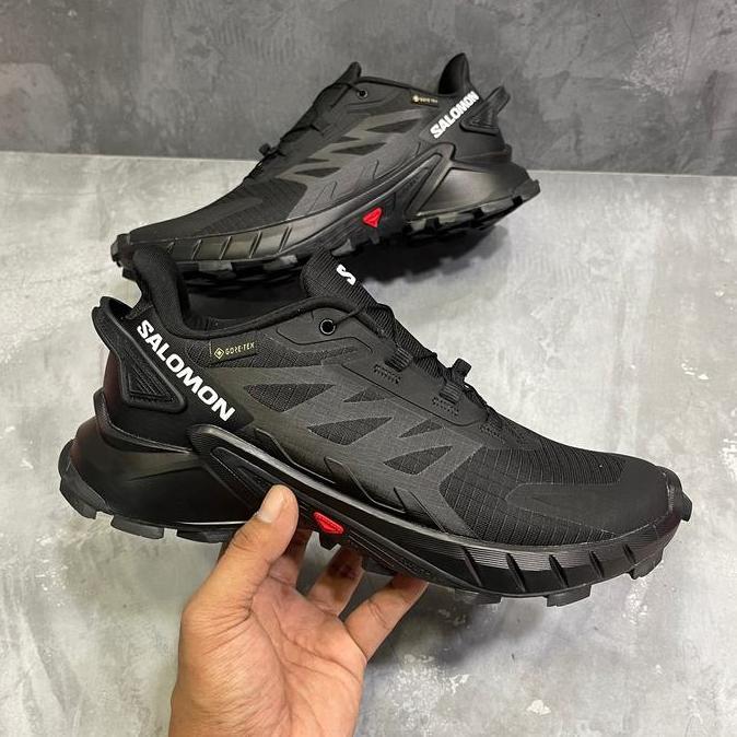 Sepatu Tracking Salomon  Original