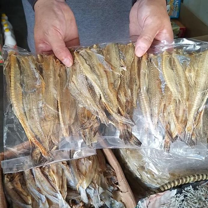 Ready ikan asin siteng lebar