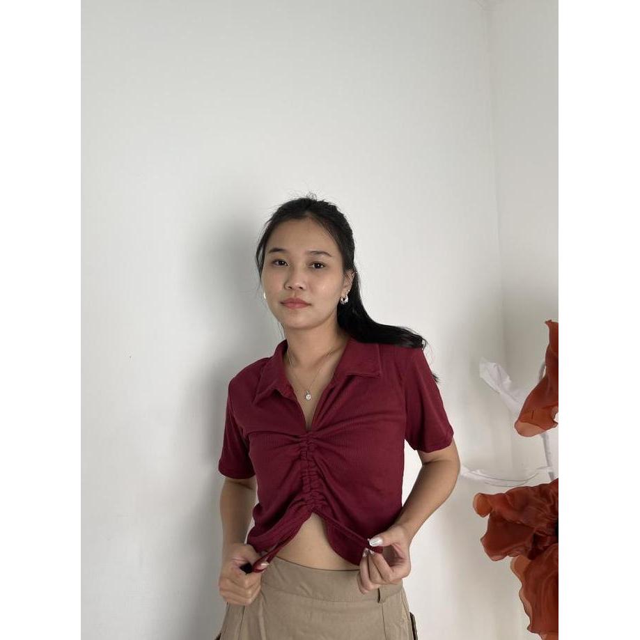 DV326 - Lassmee | VELLA Baju Atasan Wanita / Atasan Berkerah Wanita / Atasan Wanita Serut Tengah / P