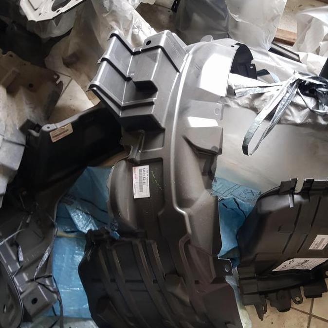 Liner Fender Depan Kanan-Kiri Avanza Dan All New Avanza Terlaris