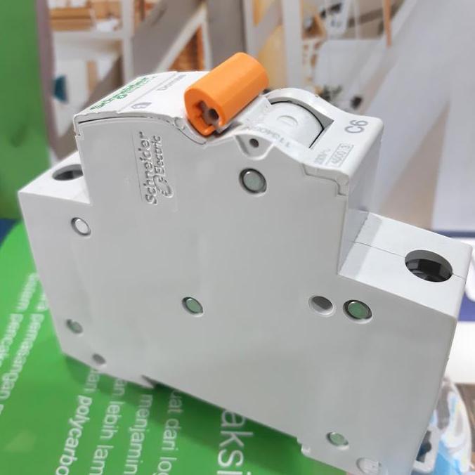 Miliki Mcb Schneider 1 Phase Domae 6A Merlin Gerin 6 Ampere C6