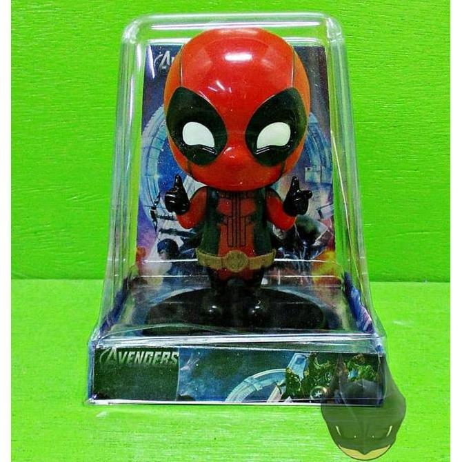Pajangan Solar Figure Deadpool