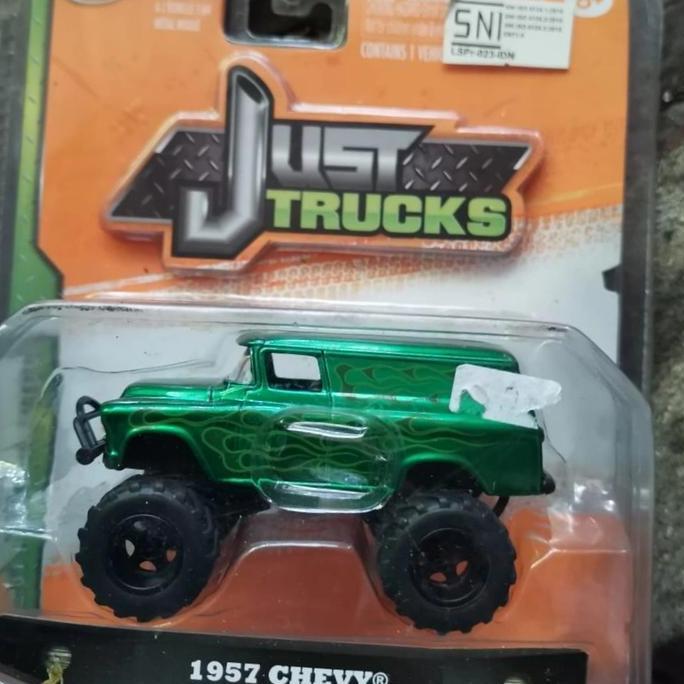 jada 1:64 chev 57 suburban