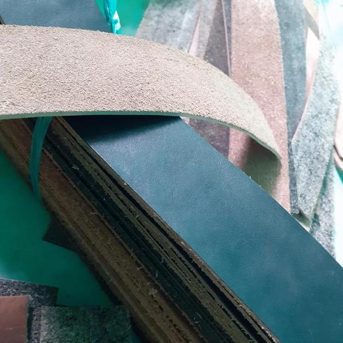 kulit asli ukuran 30x5 cm bahan stroping asah golok