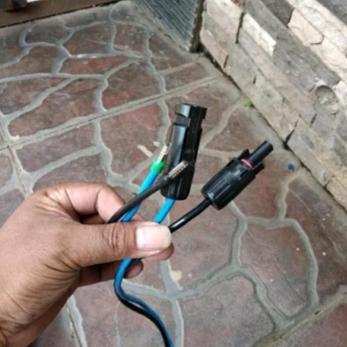 Kabel VW-1 AWG10 Panjang 15 Meter 2x6mm Tembaga Murni dengan MC4 Conector untuk Panel Surya Berbahan