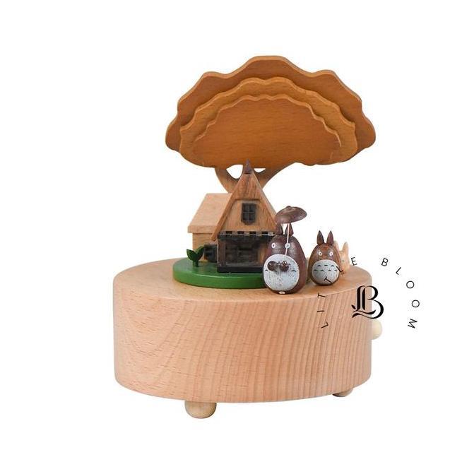 Wooden Music Box Kotak Musik Hadiah Totoro House