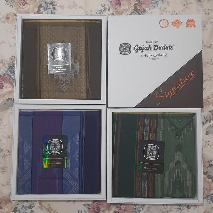 Sarung Gajah Duduk Signature