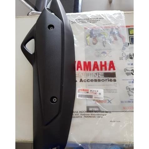 cover knalpot nmax / tameng knalpot nmax / pelindung knalpot nmax ori