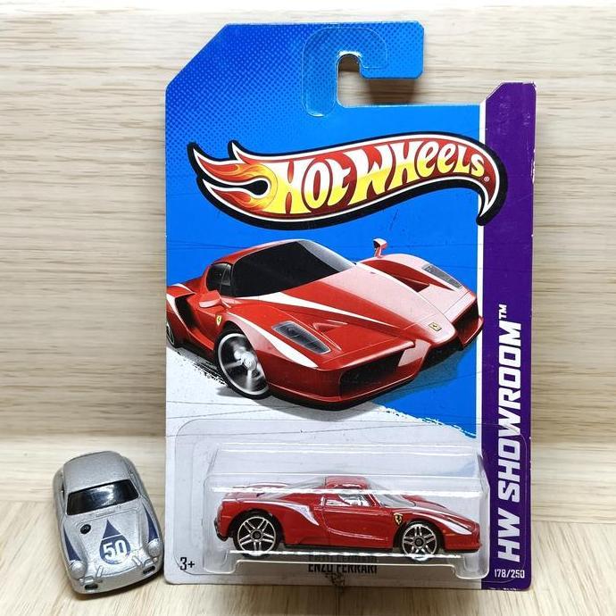 Hot Wheels Enzo Ferrari Merah