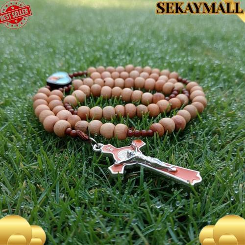 Gradeori Kalung Rosario Cendana 77 Bapa Kami Kayu 8Mm Katolik Aksesoris Souvenir Salib Pria Wanita T