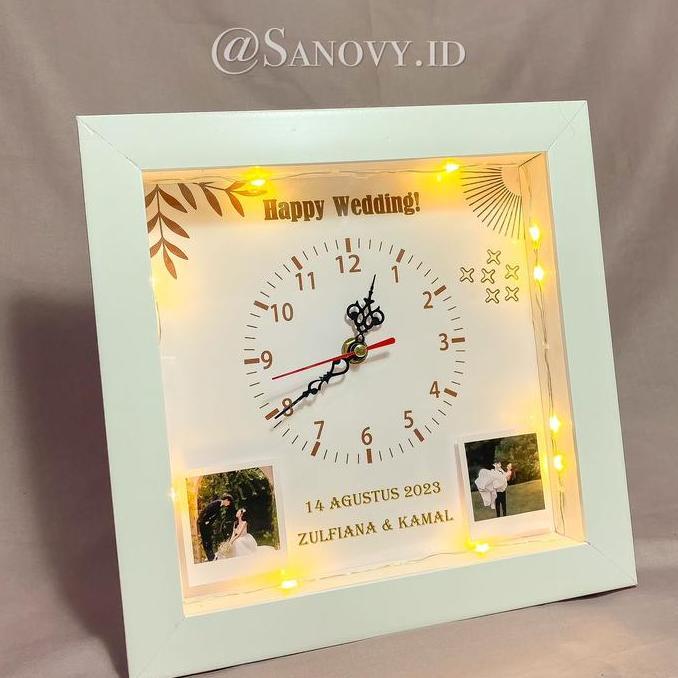 2020008 Gift Hampers frame 3D 20x20 include jam ditengah CO