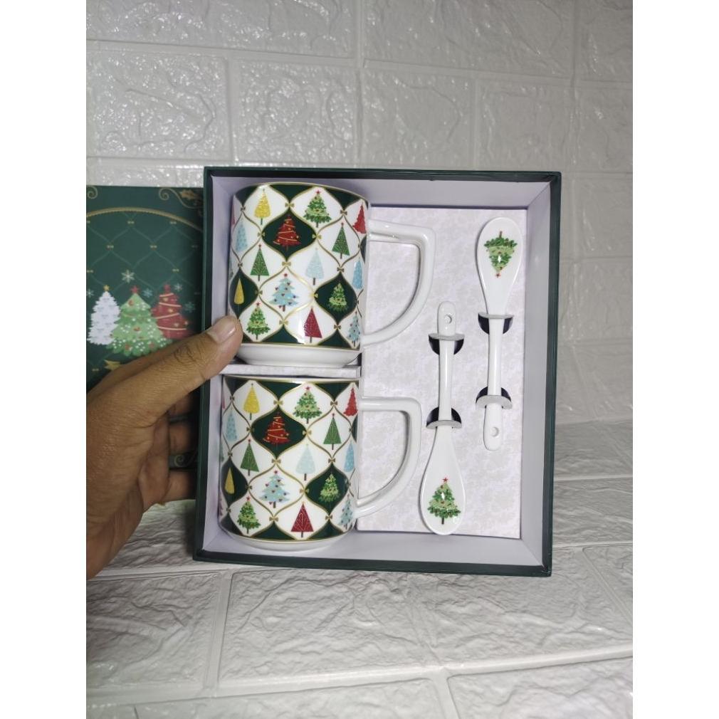 BANMOTSTORE Hampers Natal Mug dan Sendok LC 009SS2 228 HIJAU Hadiah Bertema Natal 1 Set dengan Desai