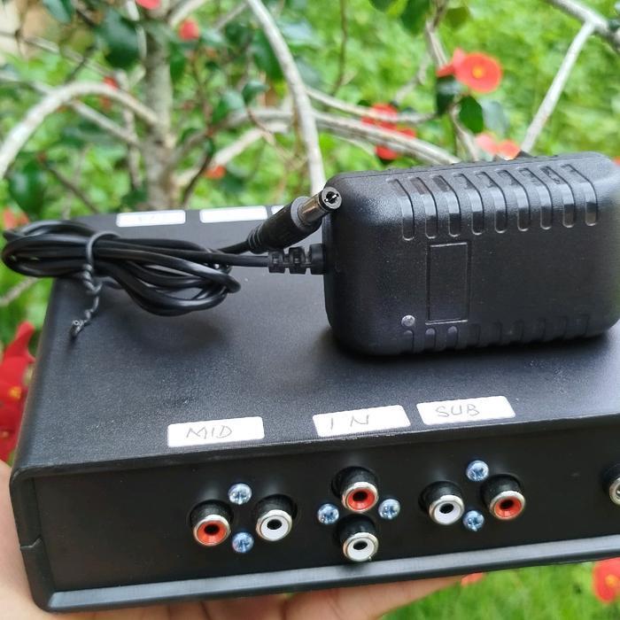 Crossover 2 Way , Pemisah Suara Subwoofer Dan Midel Mixer Original Dan Terpercaya