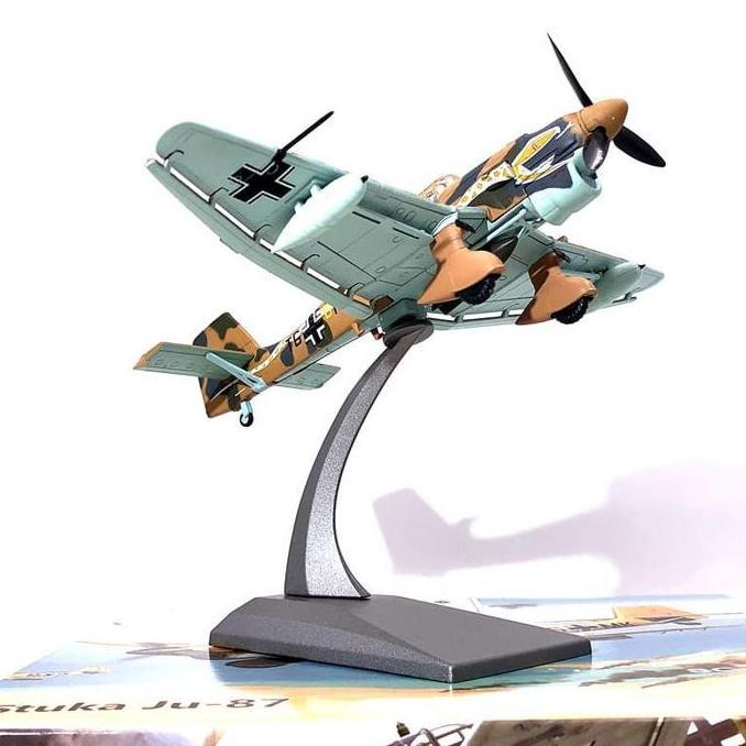 Diecast Pesawat Perang Dunia Ju-87 Stuka Luftwaffe Jerman Skala 72 Kode 212