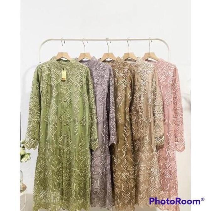 Set Kebaya Tunik  Kancing depan By AuliaC049 / Tunik Brokat / Kebaya Modern / Kebaya tile / Kebaya F