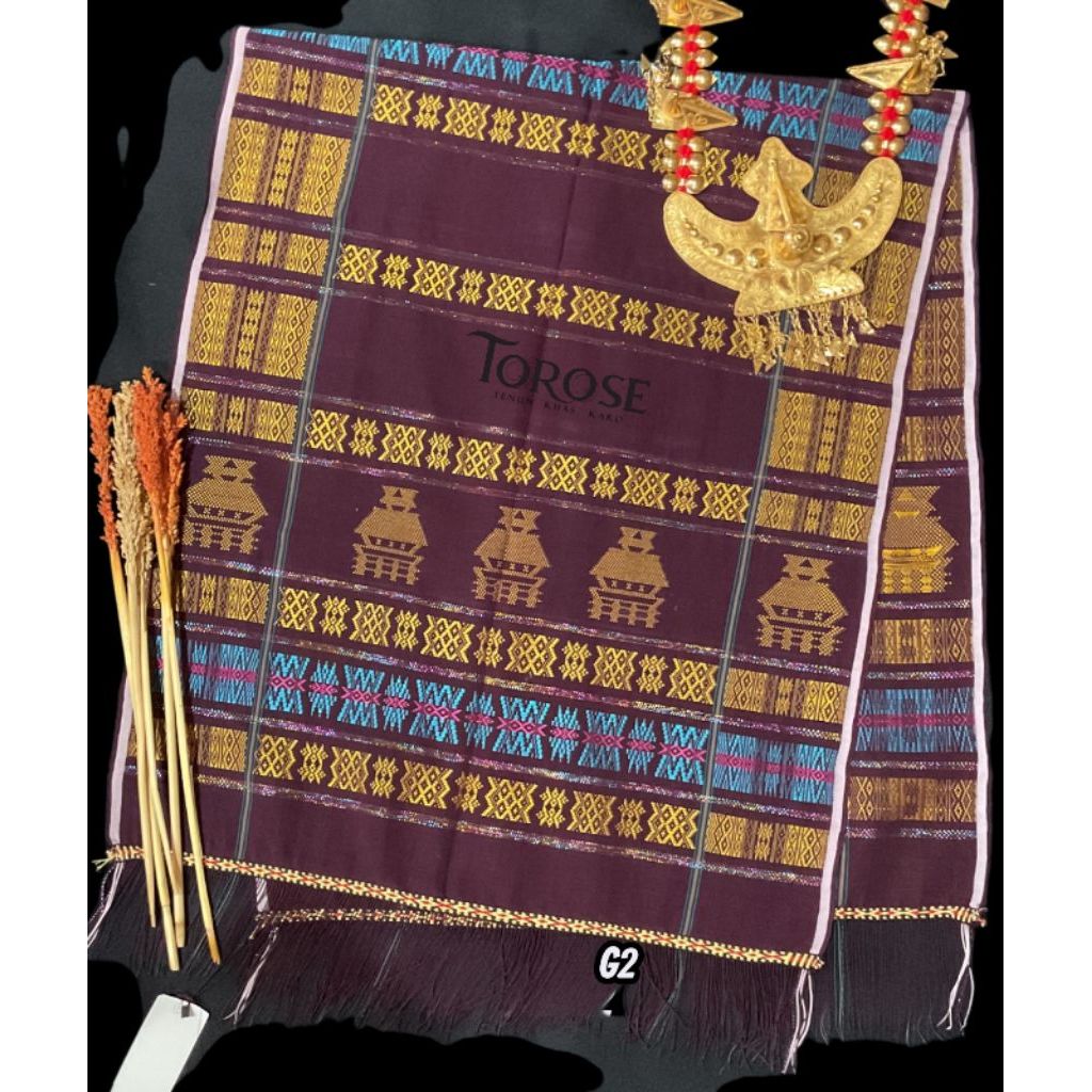 Uis Nipes Gundaling Sutra Tenun khas Karo